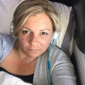 Meet your Posher, Helene